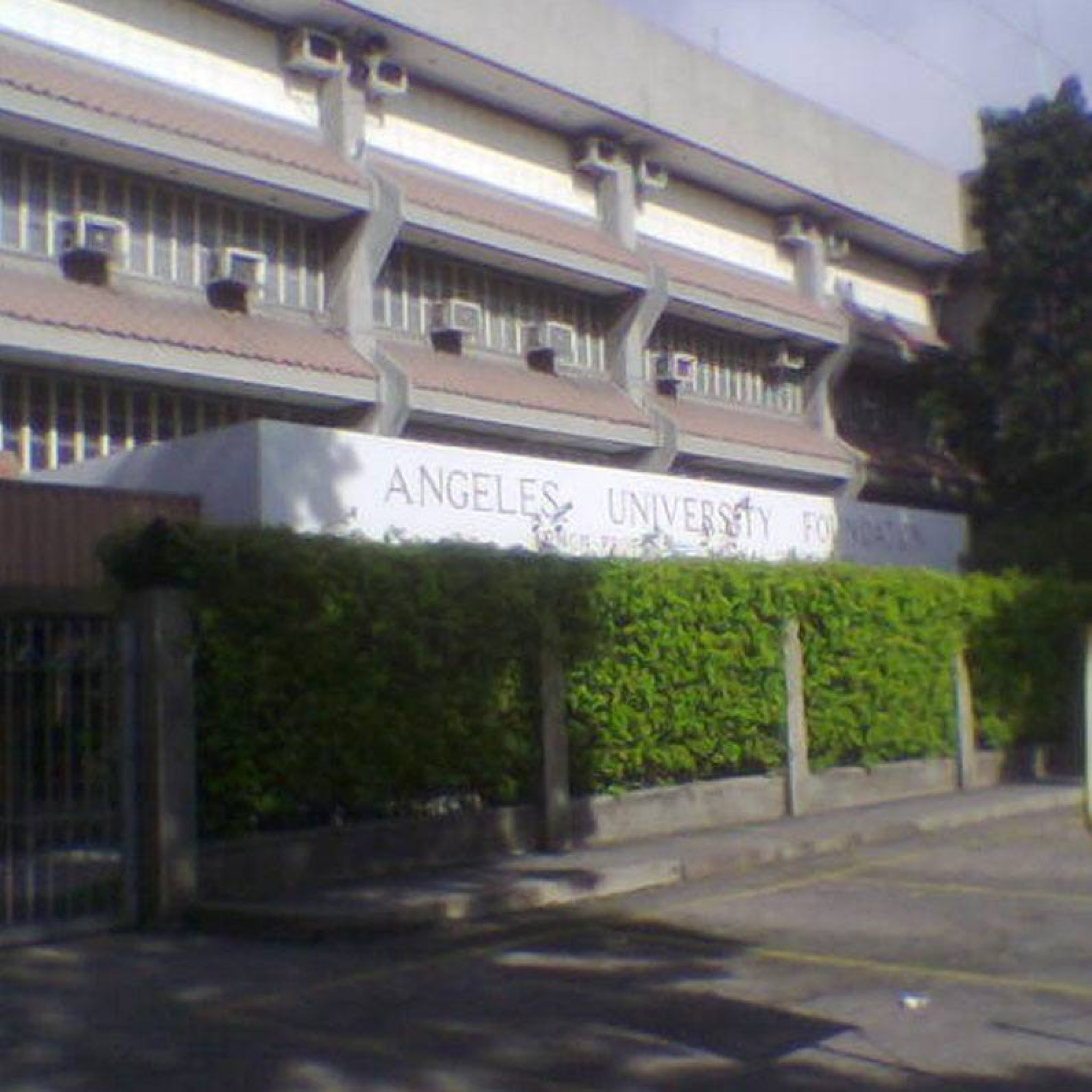 Angeles University Foundation